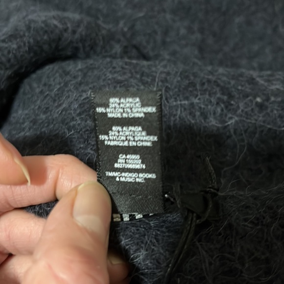 Love & Lore Alpaca blend scarf - Picture 7 of 7